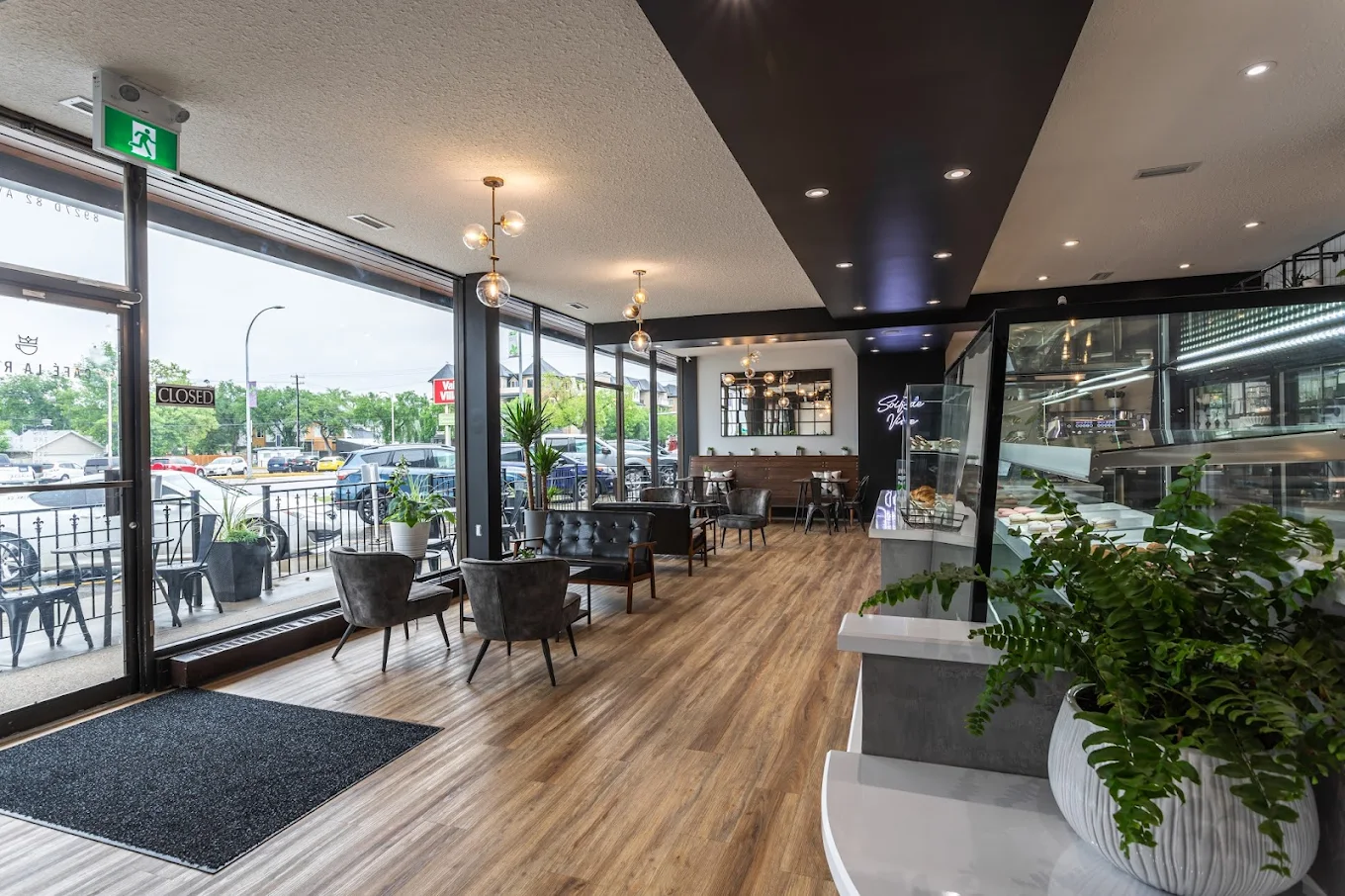 Experience authentic French café atmosphere at Café la Reine in Edmonton's French Quarter